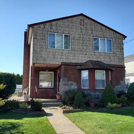 1St Fl, 2Br Apartment Oceanside Ny